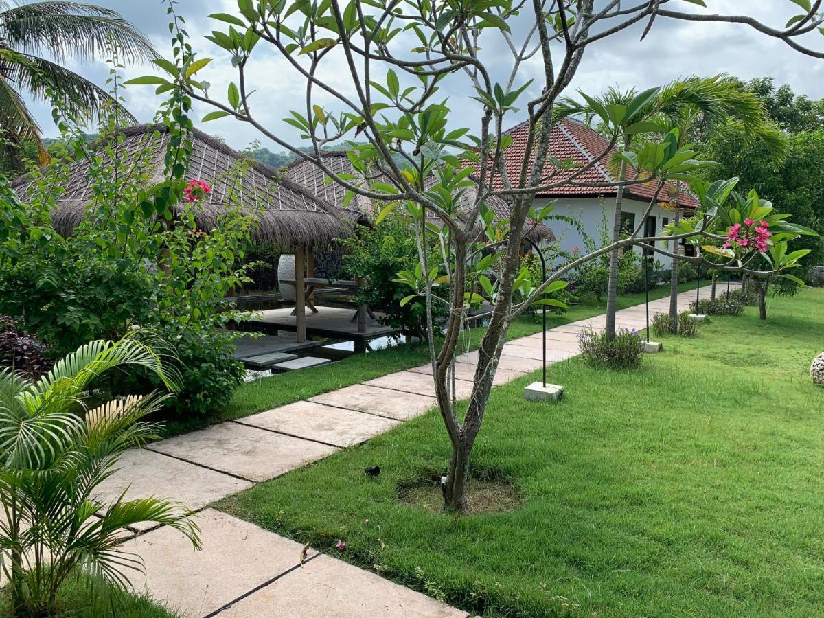 The Club Villas Lombok Sekotong Eksteriør billede